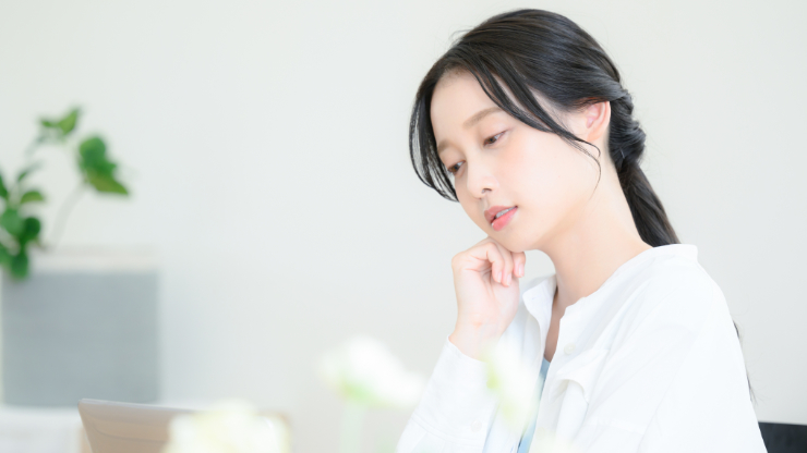 フリーランスの限界サインと正社員復帰を考えるタイミングを示す図